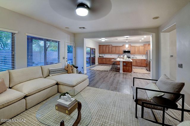 13464 N Piemonte Way, Oro Valley, AZ 85737