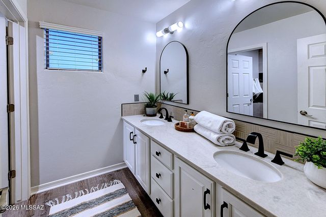 13464 N Piemonte Way, Oro Valley, AZ 85737