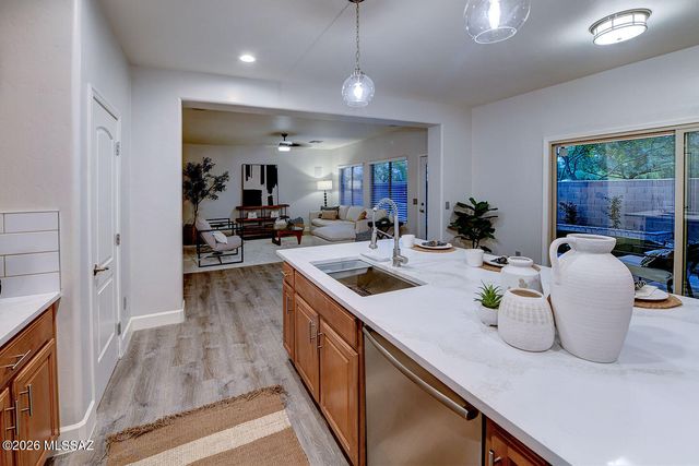 13464 N Piemonte Way, Oro Valley, AZ 85737