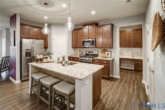 6819 Dales Pony Dr, Moseley, VA 23120