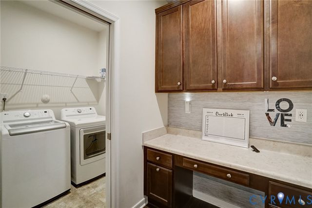 6819 Dales Pony Dr, Moseley, VA 23120