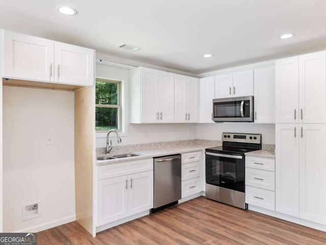 8083 Beachwood Drive, Murrayville, GA 30564