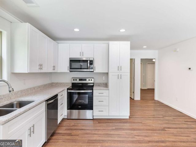8083 Beachwood Drive, Murrayville, GA 30564