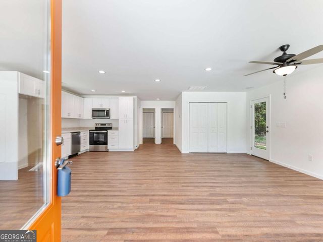 8083 Beachwood Drive, Murrayville, GA 30564