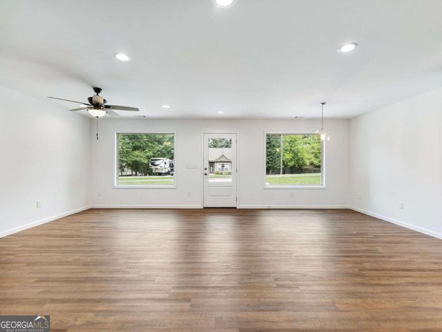 8083 Beachwood Drive, Murrayville, GA 30564