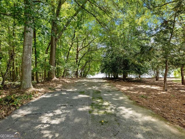 8083 Beachwood Drive, Murrayville, GA 30564