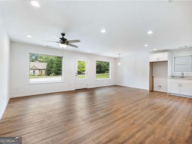8083 Beachwood Drive, Murrayville, GA 30564