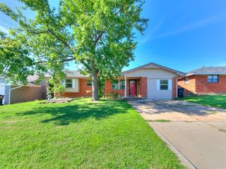 720 SW 1st Street, Moore, OK 73160