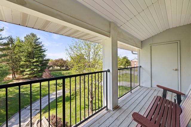 4821 86th Street 21, Urbandale, IA 50322