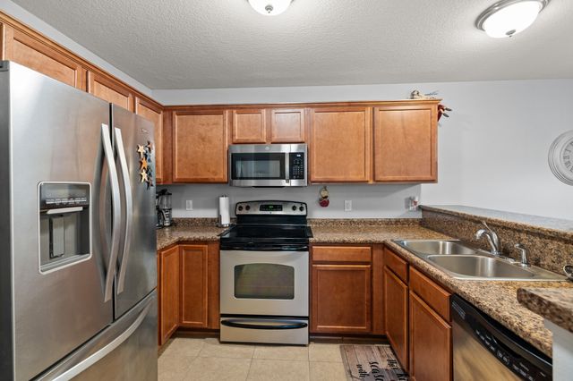 4821 86th Street 21, Urbandale, IA 50322