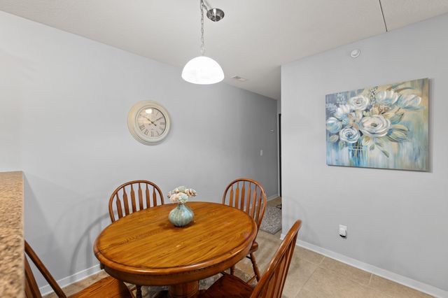 4821 86th Street 21, Urbandale, IA 50322