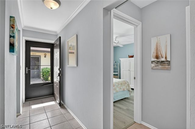 1009 Pine Isle LN 1009, Naples, FL 34112