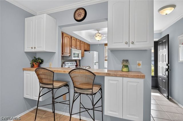 1009 Pine Isle LN 1009, Naples, FL 34112