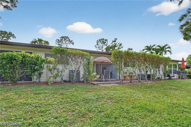 1009 Pine Isle LN 1009, Naples, FL 34112