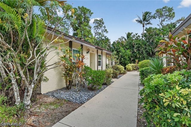 1009 Pine Isle LN 1009, Naples, FL 34112