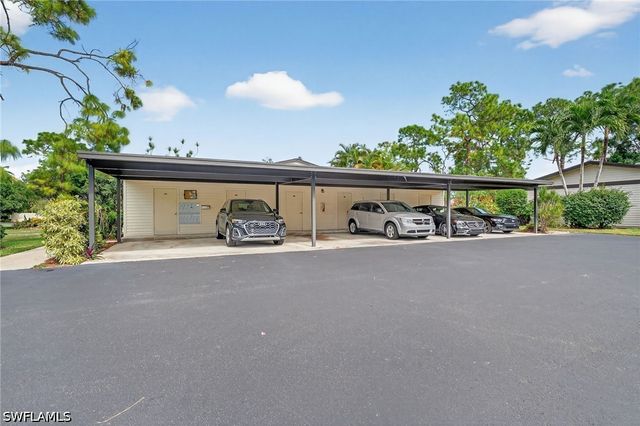 1009 Pine Isle LN 1009, Naples, FL 34112