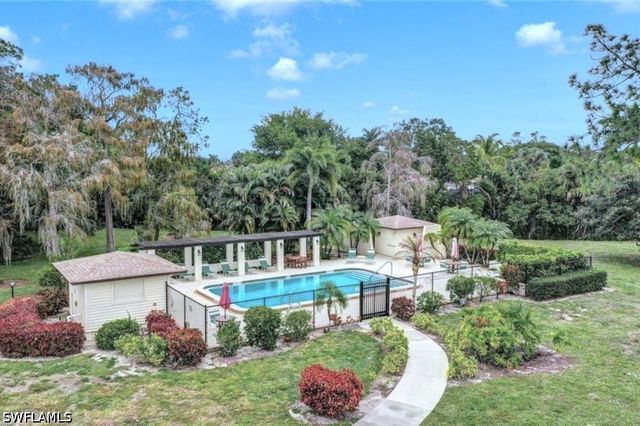 1009 Pine Isle LN 1009, Naples, FL 34112