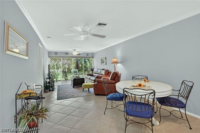 1009 Pine Isle LN 1009, Naples, FL 34112