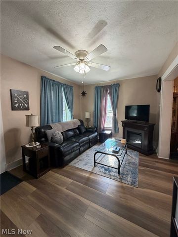 1711 Bonnot Place NE, Canton, OH 44705