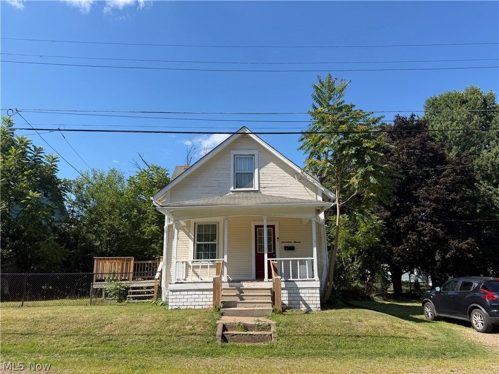 1711 Bonnot Place NE, Canton, OH 44705
