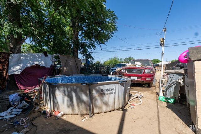 141 Augusta Street, Bakersfield, CA 93307