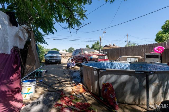 141 Augusta Street, Bakersfield, CA 93307