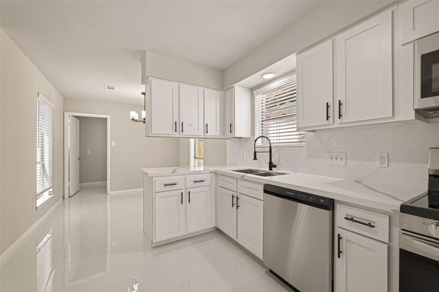 3907 Holly Green Court, Houston, TX 77339