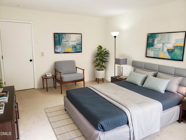 143 Brookberry Circle, Chapel Hill, NC 27517
