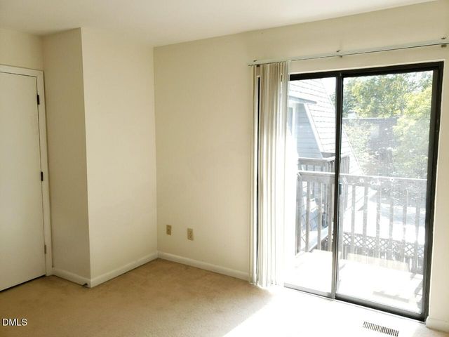 143 Brookberry Circle, Chapel Hill, NC 27517
