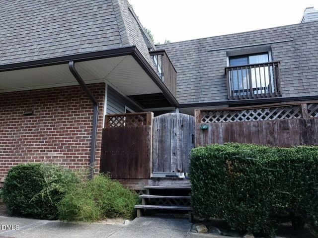 143 Brookberry Circle, Chapel Hill, NC 27517