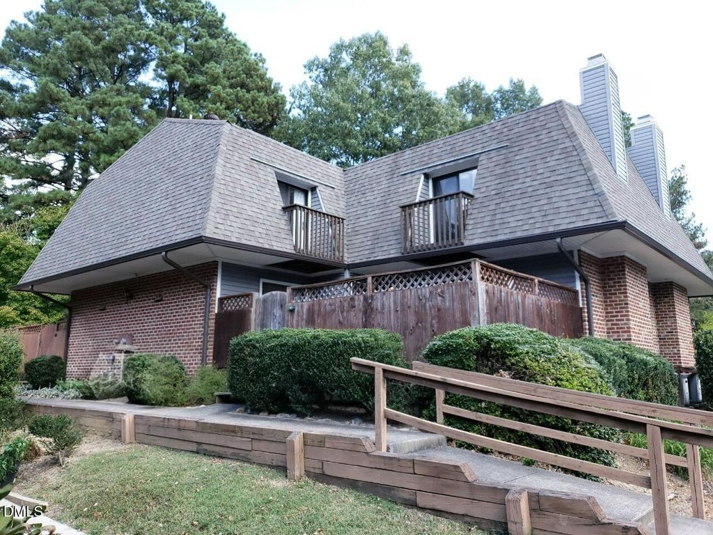 143 Brookberry Circle, Chapel Hill, NC 27517