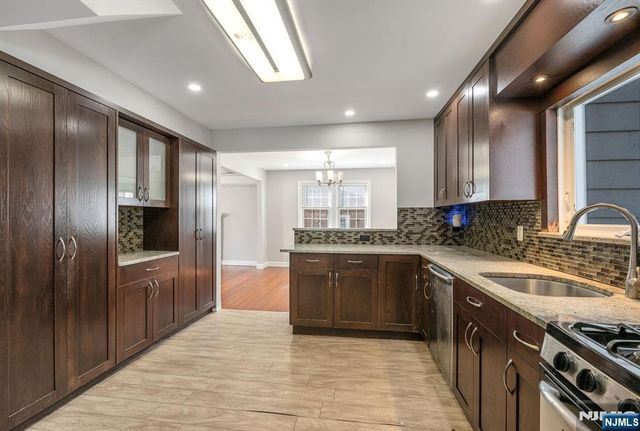 766 Salem Street, Teaneck, NJ 07666