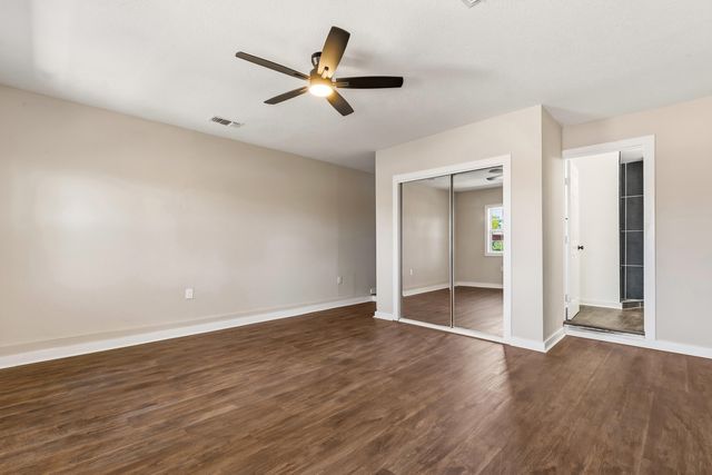 5015 16th Street, Lubbock, TX 79416