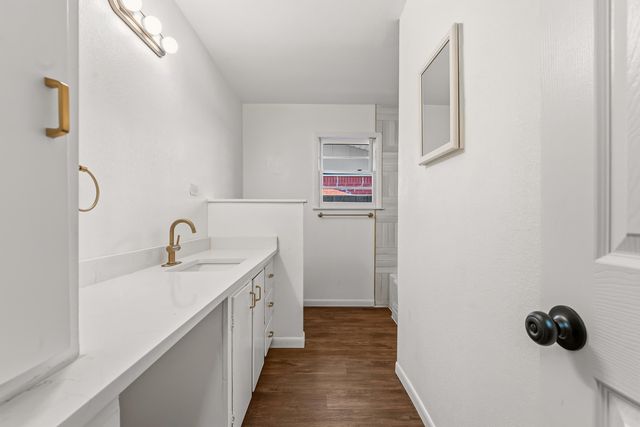 5015 16th Street, Lubbock, TX 79416