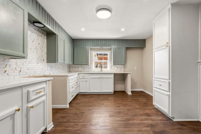 5015 16th Street, Lubbock, TX 79416