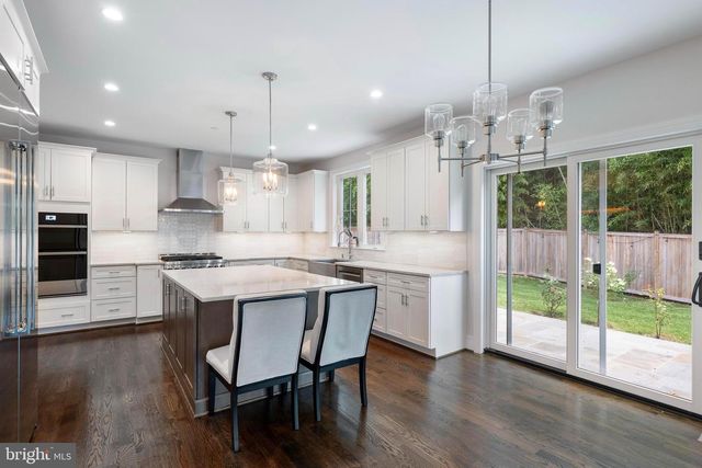 6405 WILMETT RD, Bethesda, MD 20817