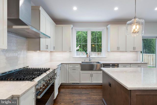 6405 WILMETT RD, Bethesda, MD 20817