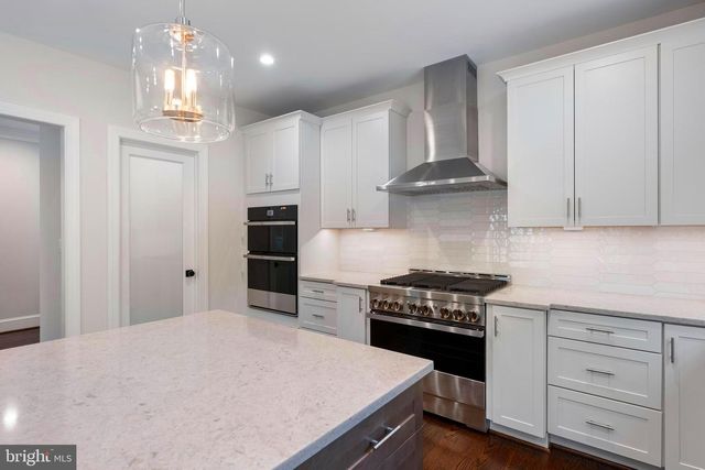 6405 WILMETT RD, Bethesda, MD 20817