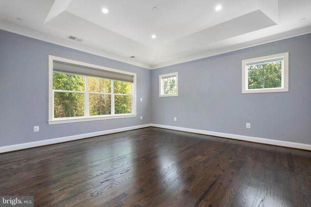 6405 WILMETT RD, Bethesda, MD 20817