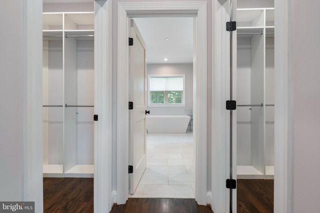 6405 WILMETT RD, Bethesda, MD 20817