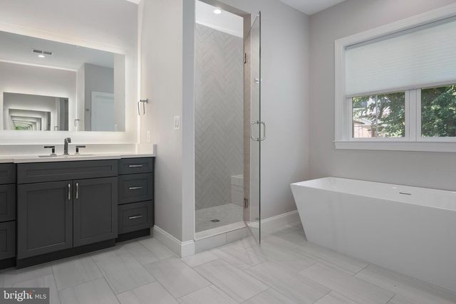 6405 WILMETT RD, Bethesda, MD 20817