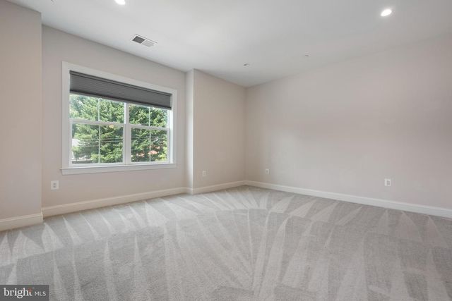 6405 WILMETT RD, Bethesda, MD 20817