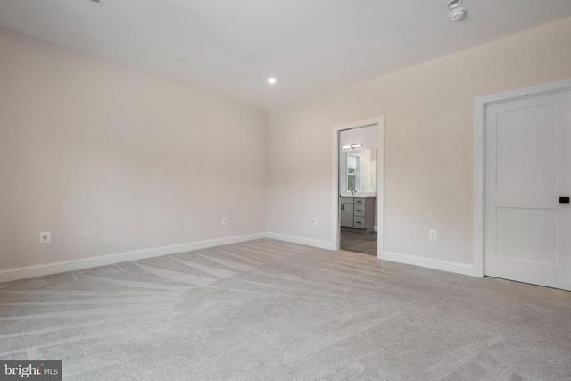 6405 WILMETT RD, Bethesda, MD 20817