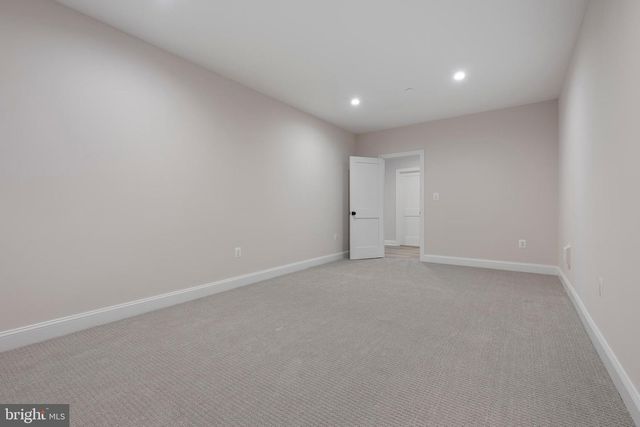 6405 WILMETT RD, Bethesda, MD 20817