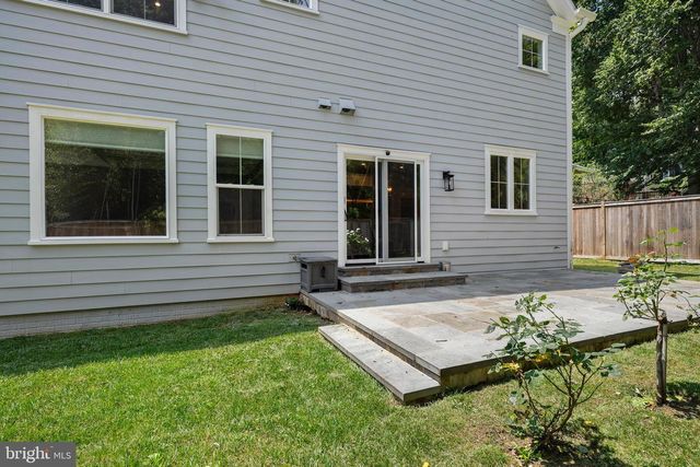 6405 WILMETT RD, Bethesda, MD 20817