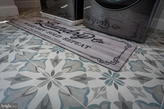 6405 WILMETT RD, Bethesda, MD 20817