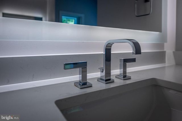 6405 WILMETT RD, Bethesda, MD 20817