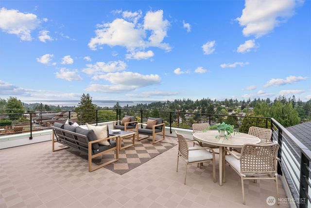 4049 44th Avenue SW, Seattle, WA 98116