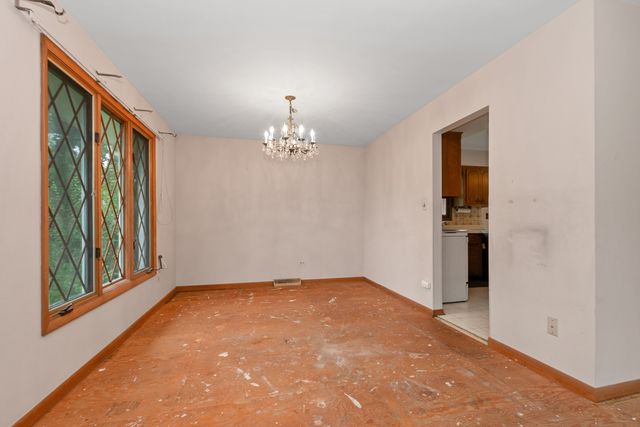 3928 N Cass Avenue, Westmont, IL 60559