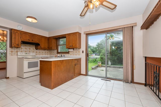 3928 N Cass Avenue, Westmont, IL 60559